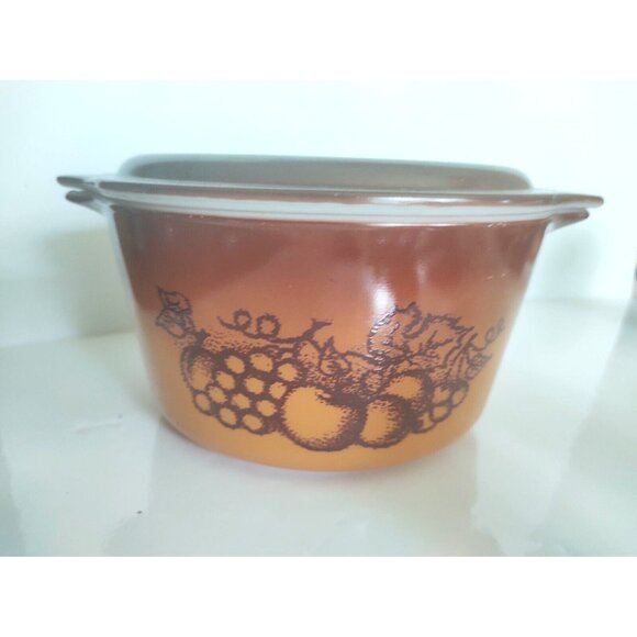 Vintage Pyrex Old Orchard Casserole Dish 473 1 Qt  Bowl w Lid - Picture 1 of 15